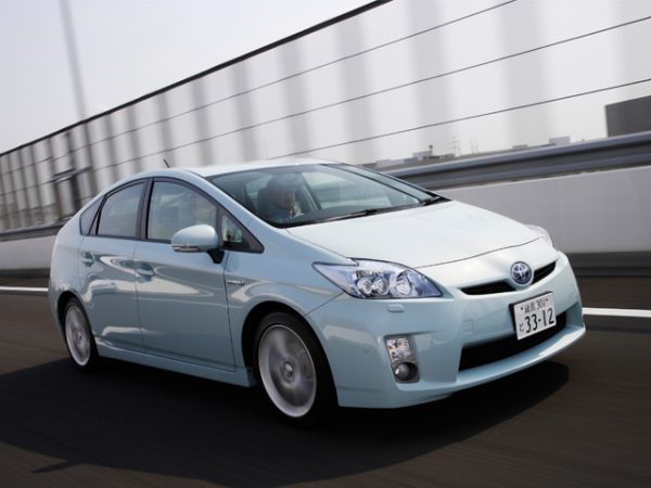 tokusensya_prius_1