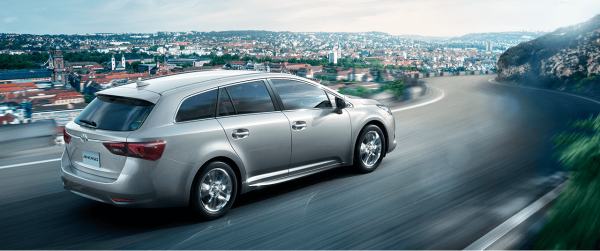 carlineup_avensis_top_2_12_pc1