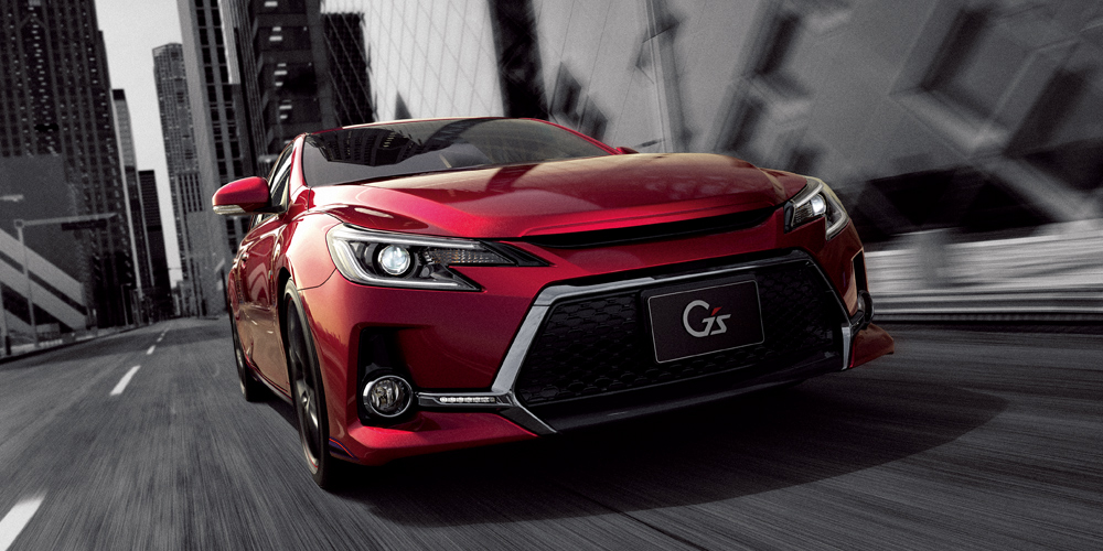 新型マークX ワイン Gs フロント 走行中